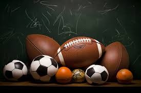 【LPL老婆】余霜招牌旗袍主持关键战，曼妙身材太有韵味